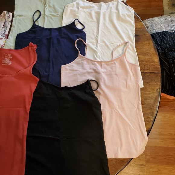 Tank tops - Picture 4 of 4